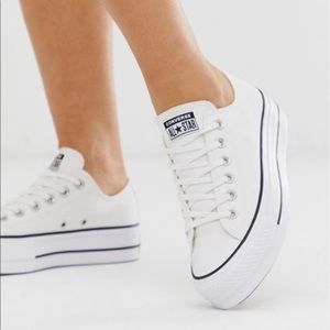 Converse Chuck Taylor Lift Platform Sneaker 8US